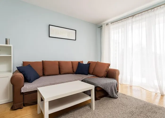 Nutmeg Apartment Wola