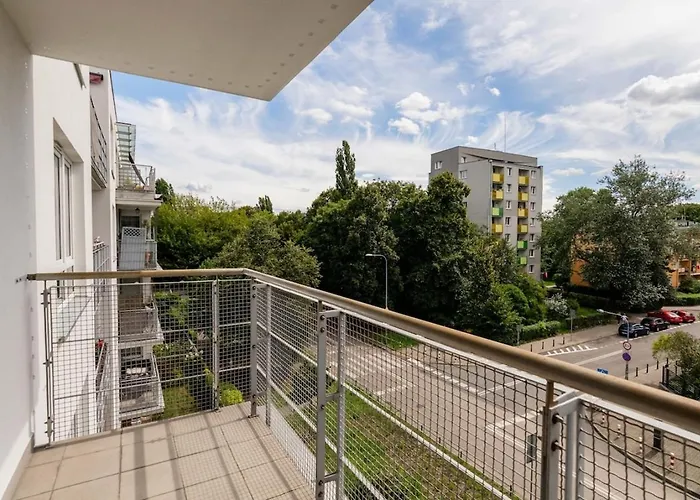 Nutmeg Apartment Wola